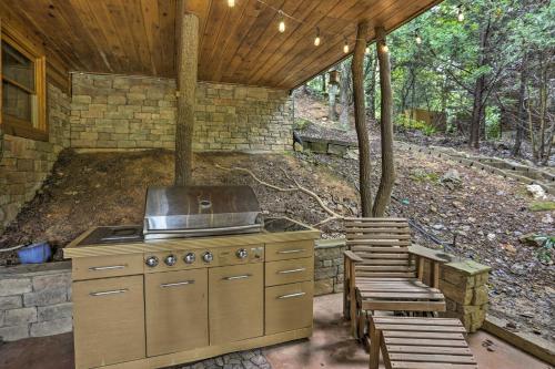 Cherry Lake Lodge with Hot Tub, Fire Pit and Game Room