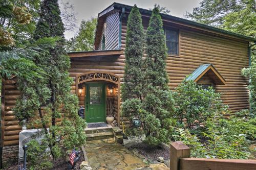 Cherry Lake Lodge with Hot Tub, Fire Pit and Game Room