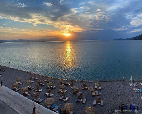 Seaside Hotel - image 7