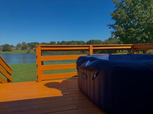 Beautiful, Full Lake Home