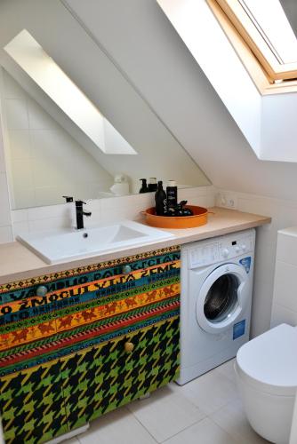 Apartment image 6