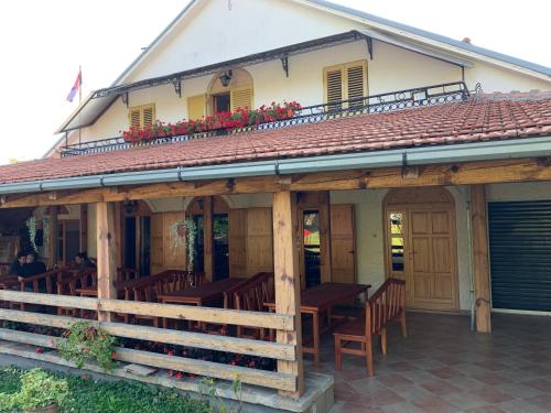 Domaćinstvo Bakić - Accommodation - Irig