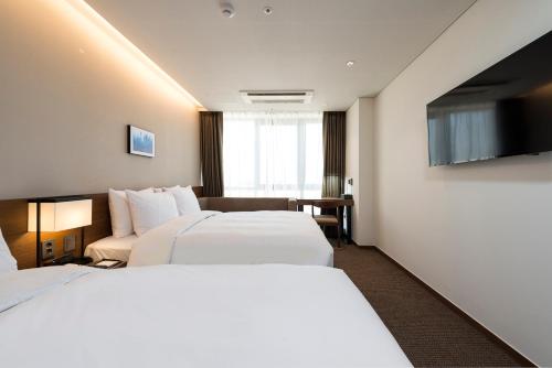 Ramada Encore by Wyndham Busan Haeundae