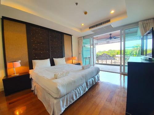 Spacious apartment with Ocean view in Panwa 3