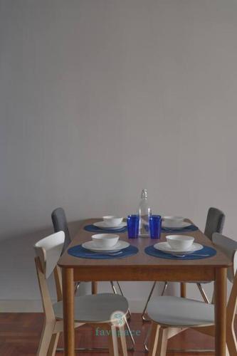 Luxury Private w/Queen Bed - 7 min walk to KLCC - 2 Pax