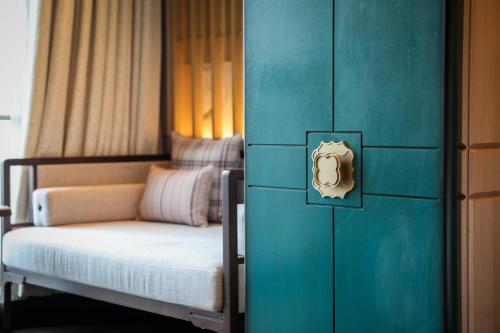 2 Twin Skywheel View