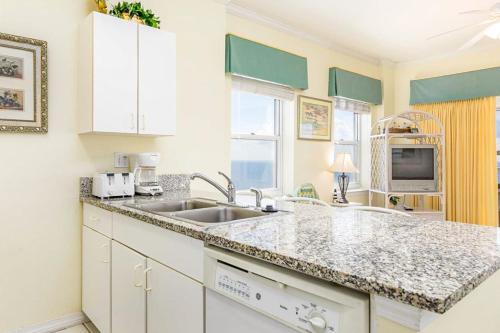 Tradewinds by Meyer Vacation Rentals - main image