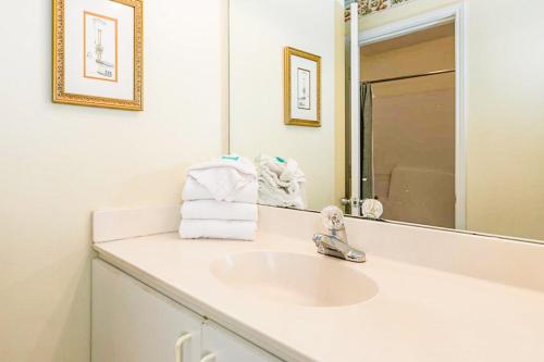 Tradewinds by Meyer Vacation Rentals - image 13