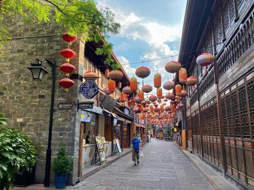 Shangri-La Ningbo - The Three Rivers Intersection