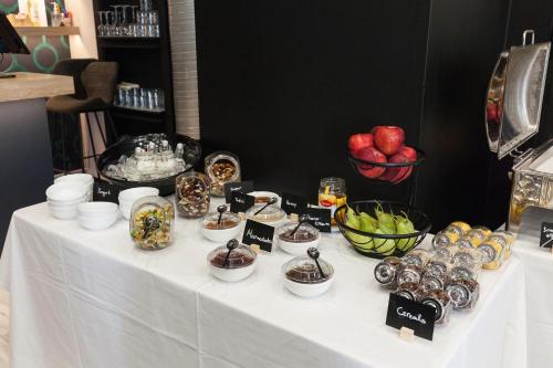 Trendy Hotel by Athens Prime Hotels - image 6