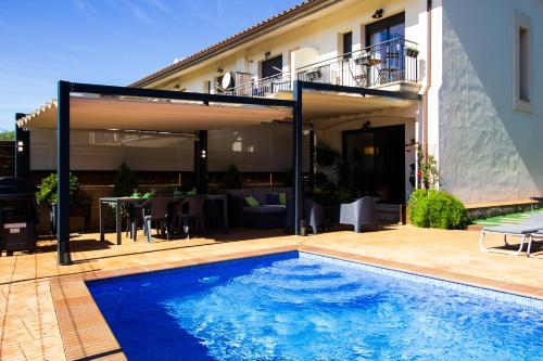 Two-Bedroom House image 10