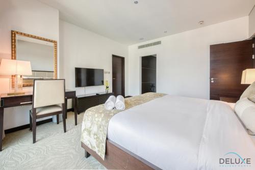 Lavish 3BR at The Address Dubai Marina by Deluxe Holiday Homes