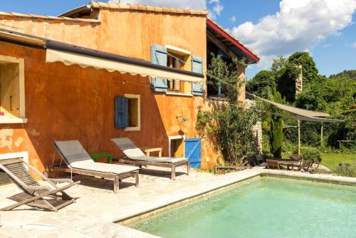 Villa de 3 chambres avec piscine privee jardin amenage et wifi a Vauvenargues