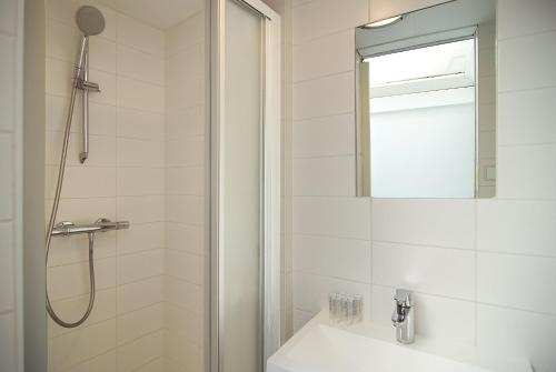 Cosy apartment right in the city center with AIRCO! 4