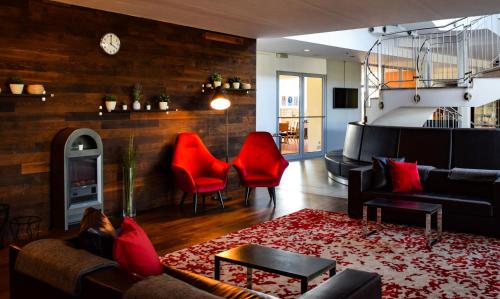 Lobby, Ramada by Wyndham Dresden in Prohlis