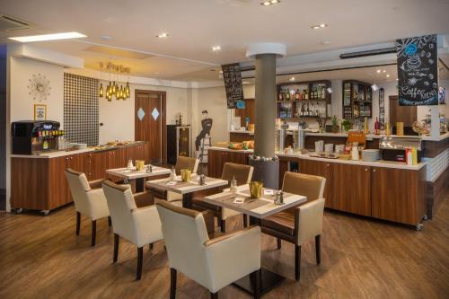 Kristály Hotel - image 14