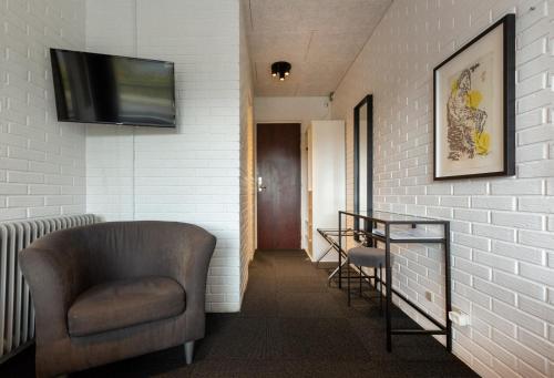Dolphin Hotel Herning - image 5