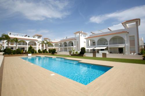  Fortuna 44 - AC, Pool and Roof Terrace, Pension in Ciudad Quesada