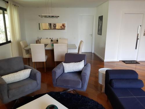Amazing Penthouse in Sao Paulo, Morumbi área. (Amazing Penthouse in Sao Paulo, Morumbi area.) in วีลาอันดราเด