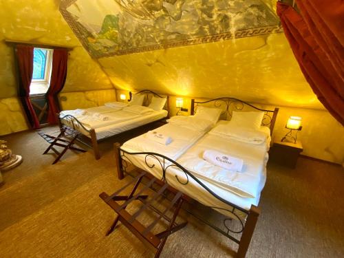 Excalibur miniHotel - image 8