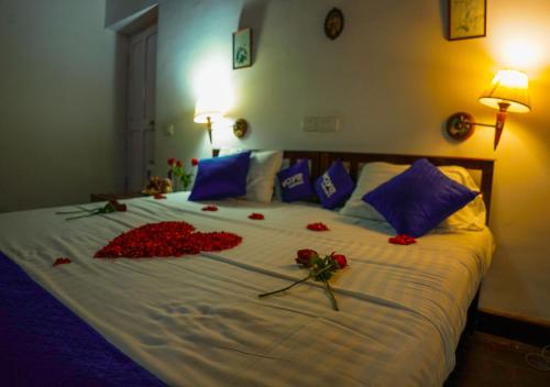Manale Tea Bungalow, Munnar by VOYE HOMES