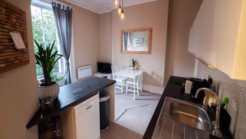 Picture of Great 1 Bed Walking Distance To Whiteladies Road