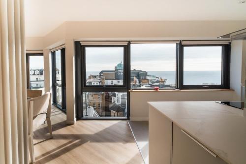 Westcliff Penthouse - image 9