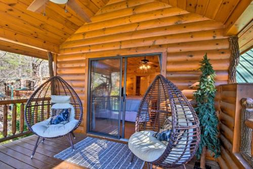 Cherry Lake Lodge with Hot Tub, Fire Pit and Game Room