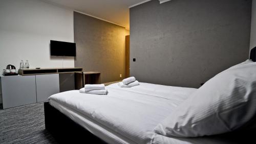 Hotel Made in Napoli by Siervo Międzybórz