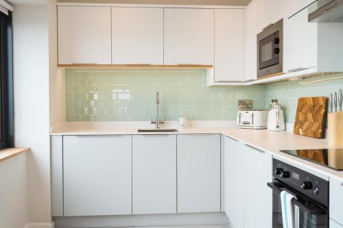 Westcliff Penthouse - image 2