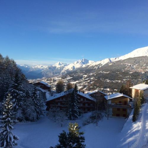 Mountain view cosy, comfortable 1 bed-room Luxury Appartment Crans-Montana in Crans-Montana, Schweiz