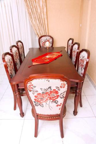 Residence Le Bonheur - 2 Bed Apartment by Douala Mall/Airport - image 5