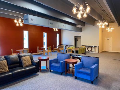 Bell & Main Studios 101