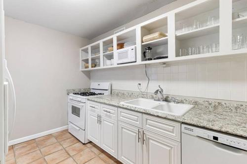 1001 Free Parking, 2 Bd, Modern DTW, Great Wifi in Atlanta, USA