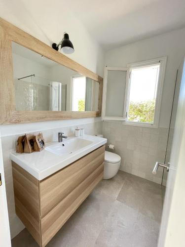 BiniVento- Lovely villa with pool near the beach BiniVento- Lovely villa with pool near the beach