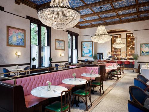 The Randolph Hotel, by Graduate Hotels