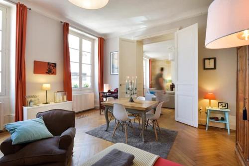 T5 centre historique - PARKING chambre d'hôte Saint-Marie