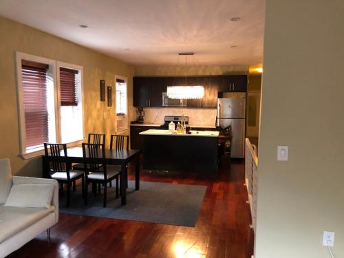 Bright and spacious 2 bed apartment in Brooklyn,NY