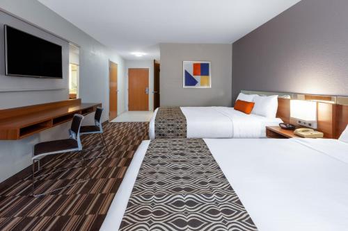 Microtel Inn & Suites by Wyndham Sunbury/Columbus North in Sunbury