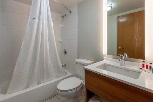Microtel Inn & Suites by Wyndham Sunbury/Columbus I-71N - image 6