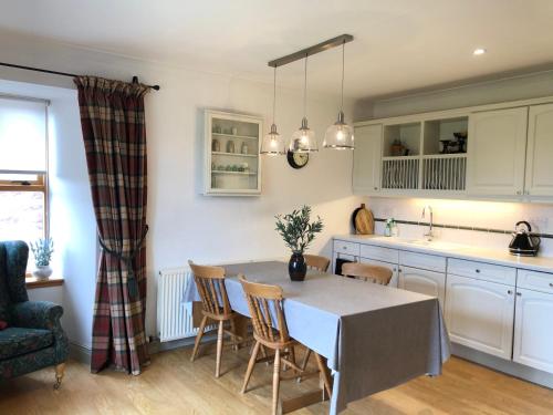 Glenmuir Cottage - image 4