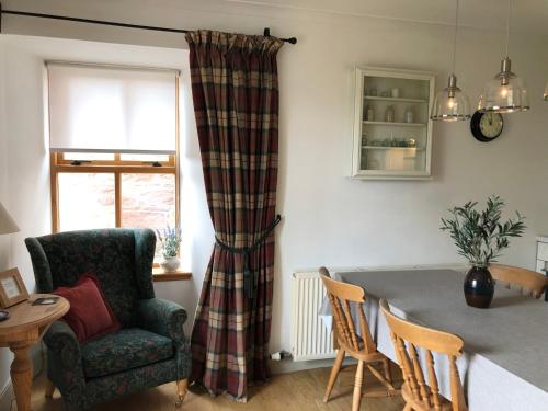 Glenmuir Cottage - image 5