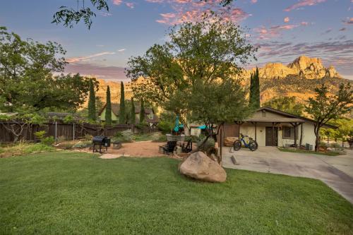 Red Rock Inn Cottages