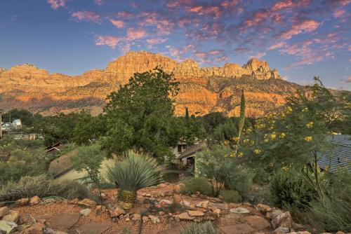 Red Rock Inn Cottages - image 11