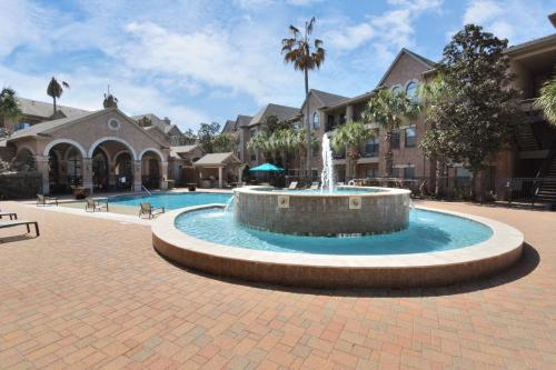 Zjhalik’s Luxury French Quarters