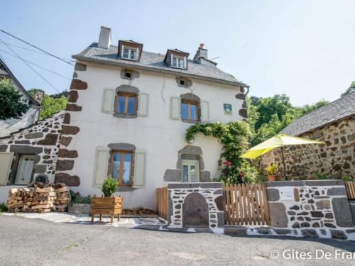 Gîte Saint-Victor-la-Rivière, 3 pièces, 4 personnes - FR-1-630-190 gîte à louer Lompras