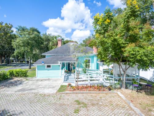 Heirloom Cottage