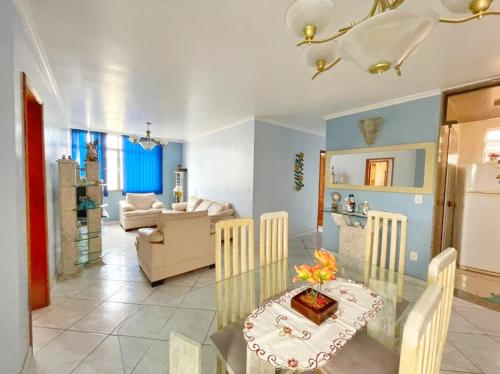 Apart 4 quartos Praia do Forte e Canal - Cabo Frio