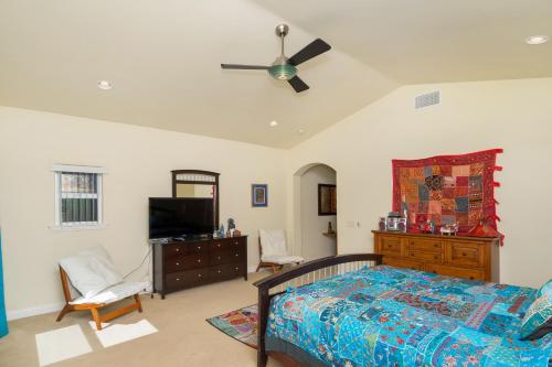Private Beach Home Ocean View 209 - image 11