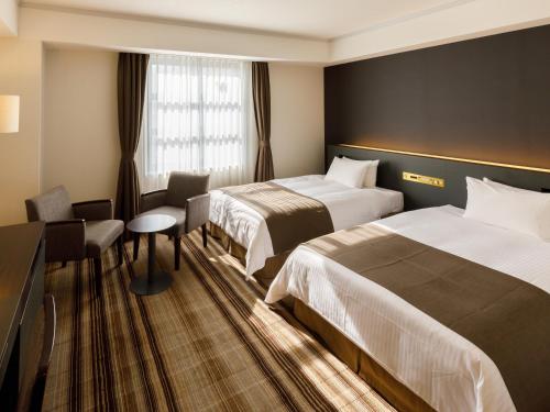 2 twin beds